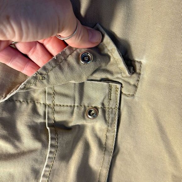 LEVI’S Mens Cargo Utility Shorts size 32 Red Tab khaki Shorts  SPOT - Picture 4 of 12